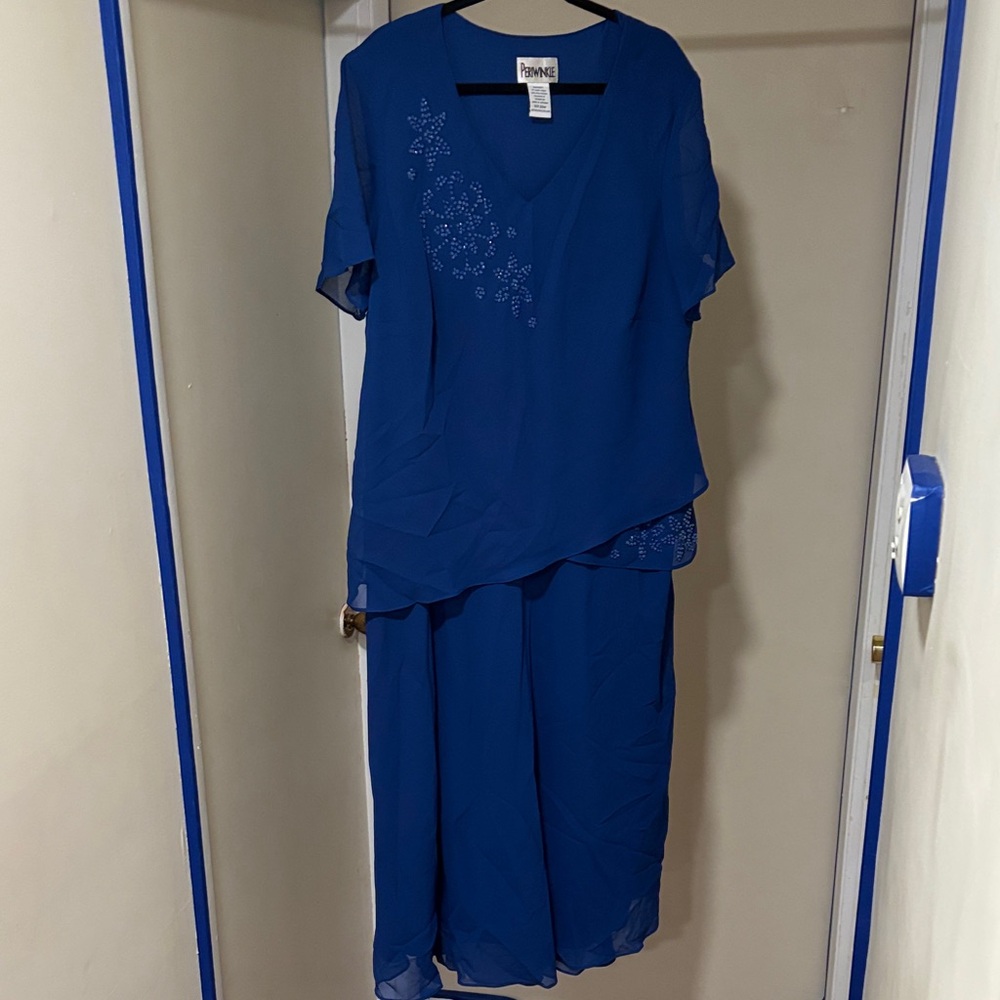 Elegant Blue Women's Skirt Set